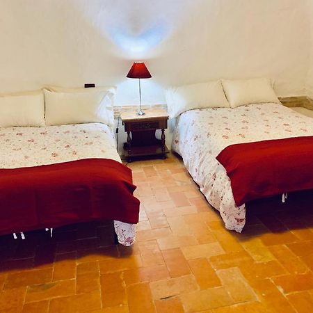 Апартаменты Maidalchini House Аквапенденте Экстерьер фото