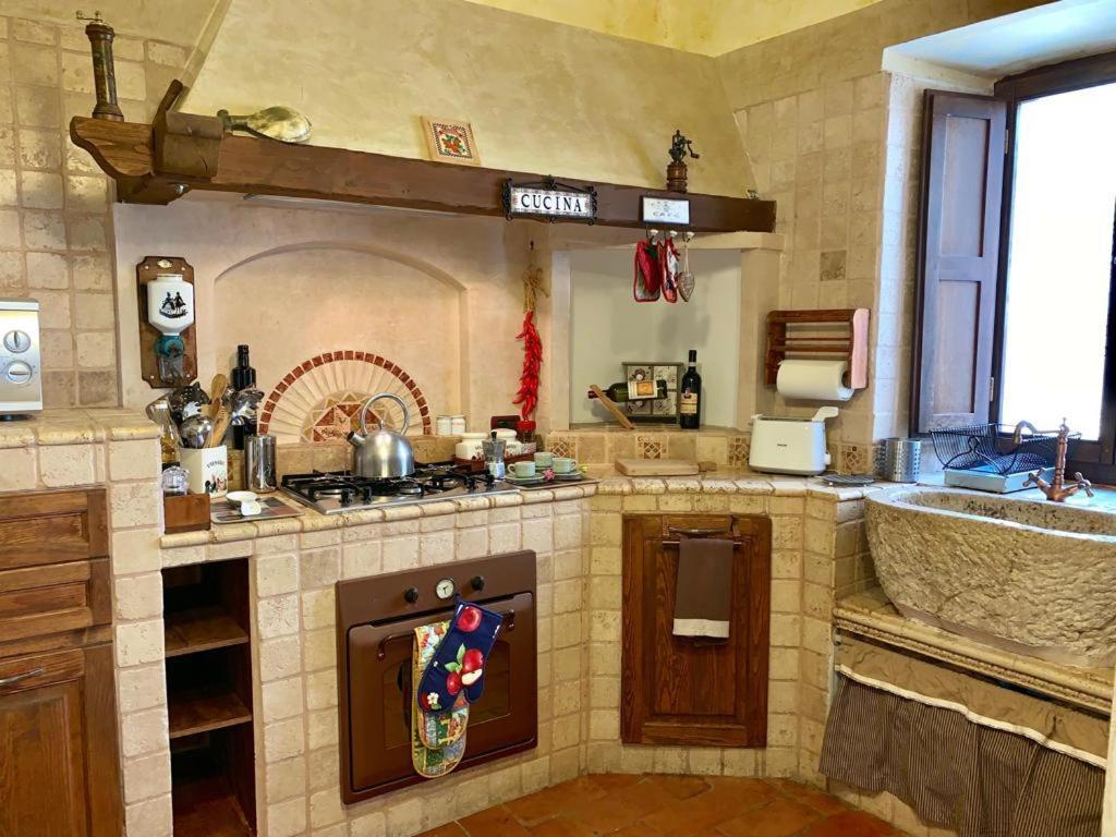 Апартаменты Maidalchini House Аквапенденте Экстерьер фото