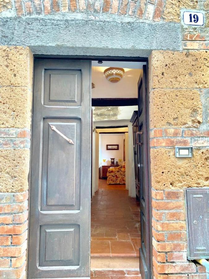 Апартаменты Maidalchini House Аквапенденте Экстерьер фото